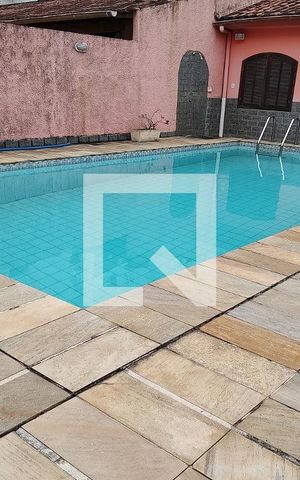 Casa para alugar com 366m², 6 quartos e 2 vagas Casa para alugar com 366m², 6 quartos e 2 vagasPiscina