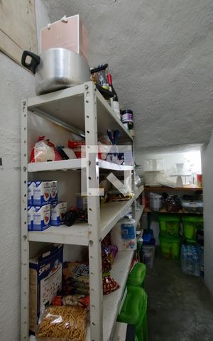 Casa para alugar com 366m², 6 quartos e 2 vagas Casa para alugar com 366m², 6 quartos e 2 vagasDespensa
