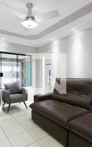 Casa à venda com 140m², 4 quartos e 1 vagaSala