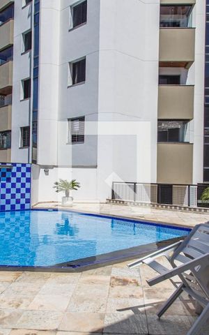Apartamento à venda com 156m², 3 quartos e 2 vagas Apartamento à venda com 156m², 3 quartos e 2 vagasPiscina