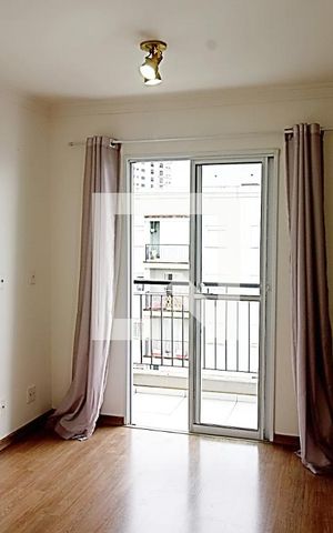 Apartamento à venda com 36m², 1 quarto e 2 vagas Apartamento à venda com 36m², 1 quarto e 2 vagasSala