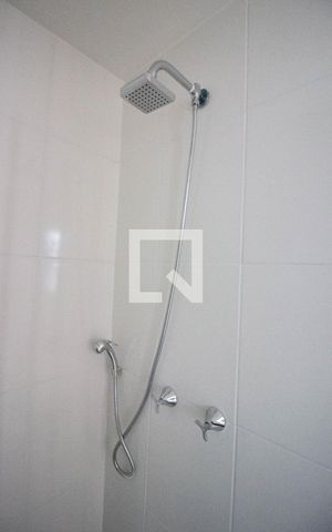 Apartamento à venda com 44m², 2 quartos e sem vaga Apartamento à venda com 44m², 2 quartos e sem vagaChuveiro