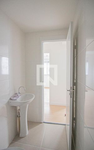 Apartamento à venda com 44m², 2 quartos e sem vaga Apartamento à venda com 44m², 2 quartos e sem vagaBanheiro