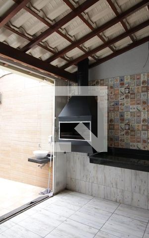 Casa à venda com 120m², 2 quartos e 1 vagaGaragem