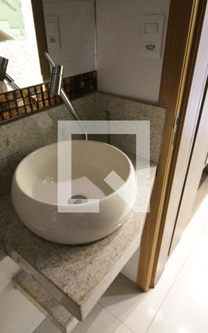 Casa à venda com 120m², 2 quartos e 1 vagaLavabo