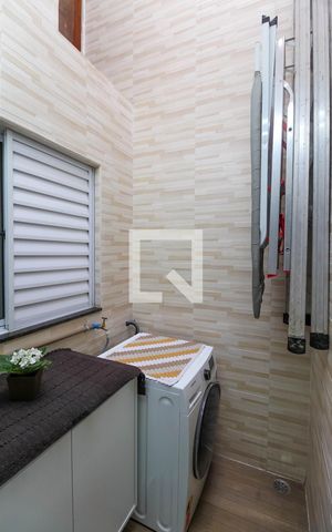 Casa à venda com 140m², 3 quartos e 3 vagas Casa à venda com 140m², 3 quartos e 3 vagasÁrea Externa