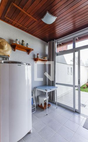 Casa à venda com 225m², 3 quartos e 2 vagasVaranda