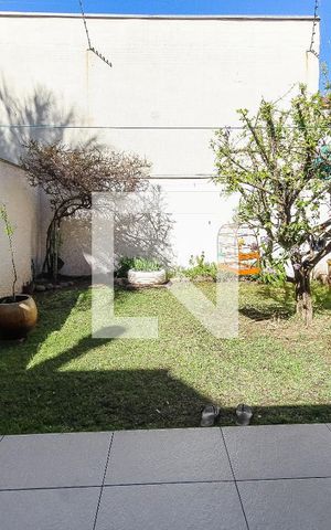 Casa à venda com 225m², 3 quartos e 2 vagasQuintal