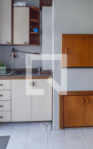 Casa à venda com 225m², 3 quartos e 2 vagasVaranda