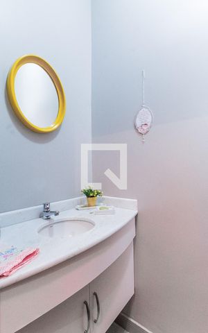 Casa à venda com 225m², 3 quartos e 2 vagasLavabo