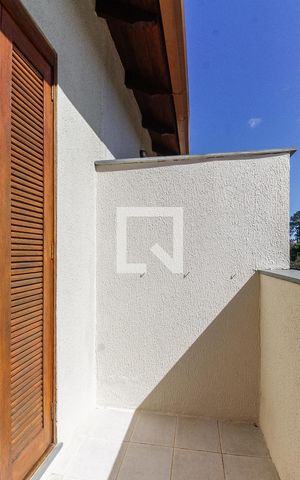 Casa à venda com 225m², 3 quartos e 2 vagasSacada da suíte