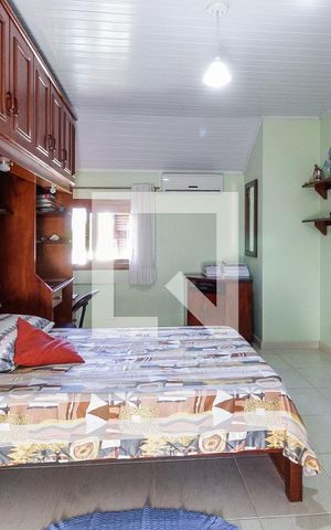 Casa à venda com 225m², 3 quartos e 2 vagasSótão
