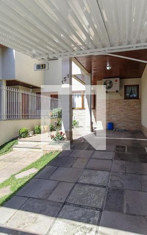 Casa à venda com 225m², 3 quartos e 2 vagasGaragem