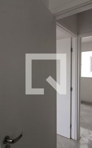 Apartamento à venda com 42m², 2 quartos e 1 vaga Apartamento à venda com 42m², 2 quartos e 1 vagaBanheiro