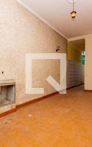 Casa para alugar com 122m², 4 quartos e 1 vaga Casa para alugar com 122m², 4 quartos e 1 vagaGaragem