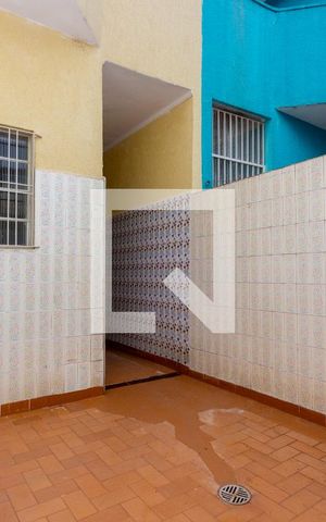 Casa para alugar com 122m², 4 quartos e 1 vaga Casa para alugar com 122m², 4 quartos e 1 vagaÁrea de Serviço
