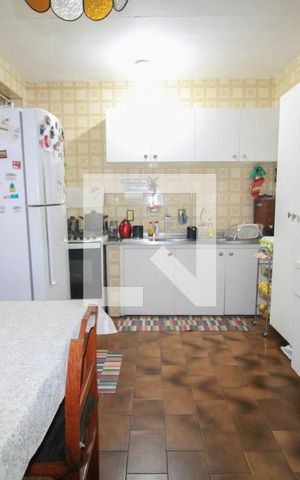 Casa à venda com 201m², 3 quartos e 3 vagasCozinha