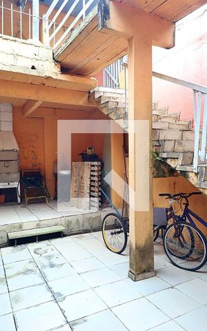 Casa à venda com 300m², 3 quartos e 4 vagasQuintal
