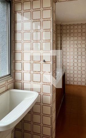 Apartamento à venda com 68m², 2 quartos e 1 vagaÁrea de Serviço
