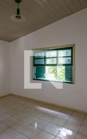 Casa à venda com 370m², 4 quartos e 3 vagas Casa à venda com 370m², 4 quartos e 3 vagasEdícula