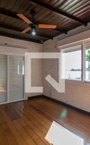 Casa à venda com 370m², 4 quartos e 3 vagas Casa à venda com 370m², 4 quartos e 3 vagasSuíte