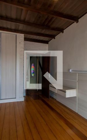 Casa à venda com 370m², 4 quartos e 3 vagas Casa à venda com 370m², 4 quartos e 3 vagasQuarto 3