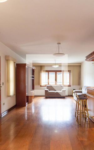 Casa para alugar com 400m², 5 quartos e 5 vagasSala