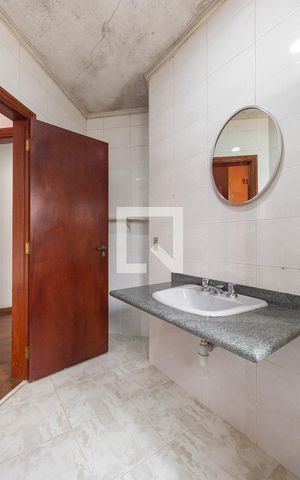 Casa para alugar com 400m², 5 quartos e 5 vagasBanheiro da Suíte 3