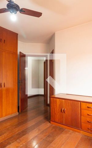 Casa para alugar com 400m², 5 quartos e 5 vagasSuíte 3