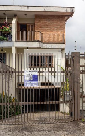 Casa para alugar com 400m², 5 quartos e 5 vagasFachada