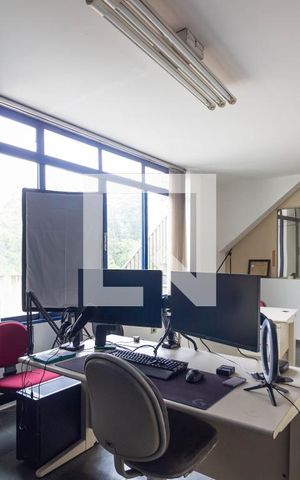 Casa para alugar com 400m², 5 quartos e 5 vagasEscrito