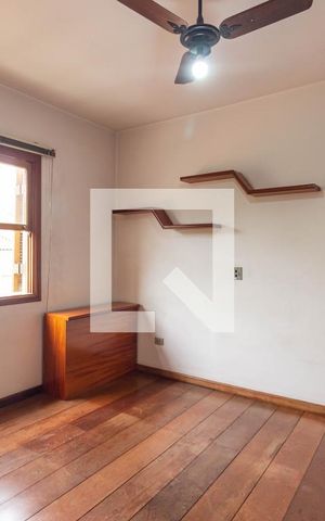 Casa para alugar com 400m², 5 quartos e 5 vagasSuíte 3
