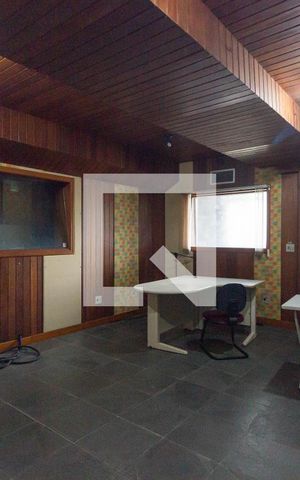 Casa para alugar com 400m², 5 quartos e 5 vagasStudio