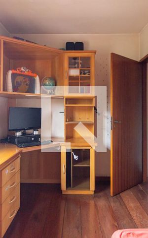 Casa para alugar com 400m², 5 quartos e 5 vagasQuarto