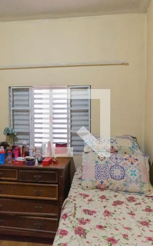 Casa à venda com 80m², 3 quartos e 2 vagas Casa à venda com 80m², 3 quartos e 2 vagasQuarto 3