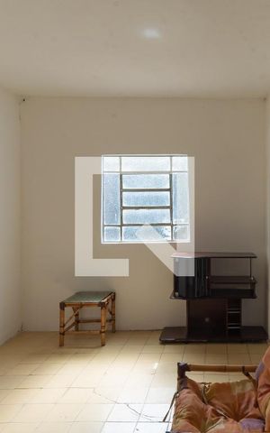 Casa à venda com 80m², 3 quartos e 2 vagas Casa à venda com 80m², 3 quartos e 2 vagasCasa 2- Sala