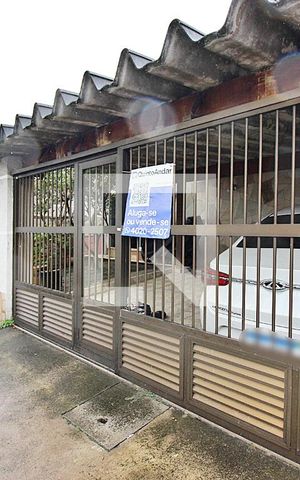 Casa à venda com 180m², 3 quartos e 2 vagasFachada