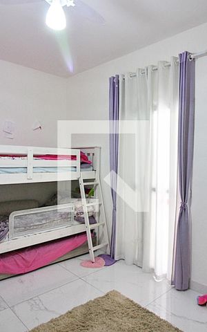 Casa à venda com 180m², 3 quartos e 2 vagasQuarto 3