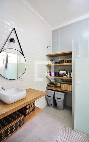 Casa à venda com 180m², 3 quartos e 2 vagasBanheiro Social