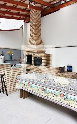 Casa à venda com 180m², 3 quartos e 2 vagasEspaço Gourmet