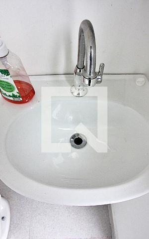 Casa à venda com 180m², 3 quartos e 2 vagasBanheiro de Serviço