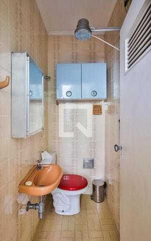 Casa para alugar com 187m², 3 quartos e 1 vagaÁrea de Serviço - Banheiro