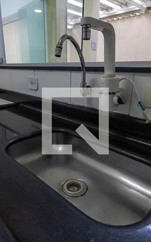 Casa à venda com 250m², 4 quartos e 4 vagasCozinha