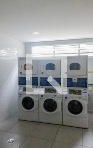 Apartamento à venda com 34m², 2 quartos e sem vagaÁrea comum