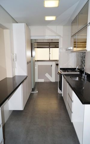 Apartamento para alugar com 90m², 2 quartos e 2 vagasCozinha