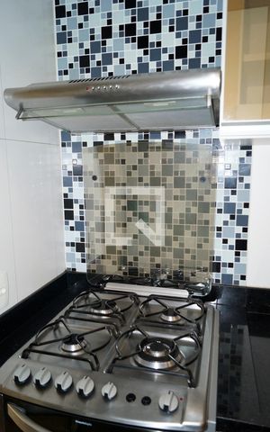 Apartamento para alugar com 90m², 2 quartos e 2 vagasCozinha