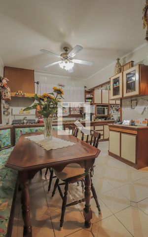 Casa à venda com 320m², 4 quartos e 3 vagasCozinha