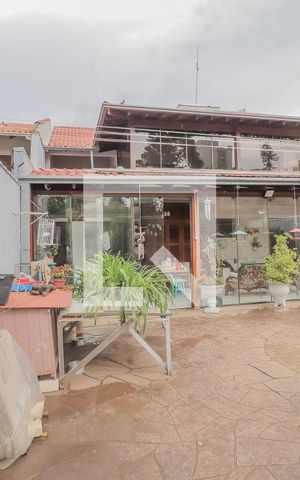Casa à venda com 320m², 4 quartos e 3 vagasÁrea externa
