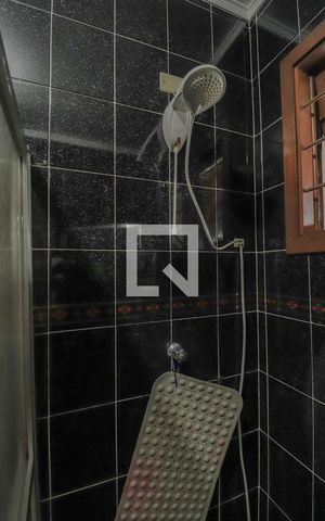 Casa à venda com 320m², 4 quartos e 3 vagasBanheiro 2