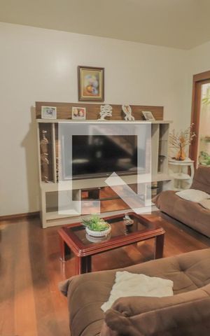 Casa à venda com 320m², 4 quartos e 3 vagasSala